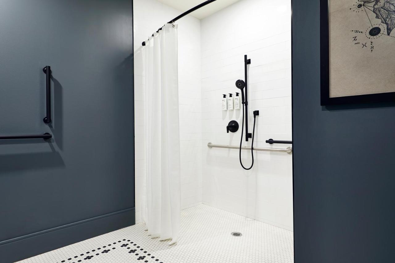 The Grady Hotel Louisville Buitenkant foto